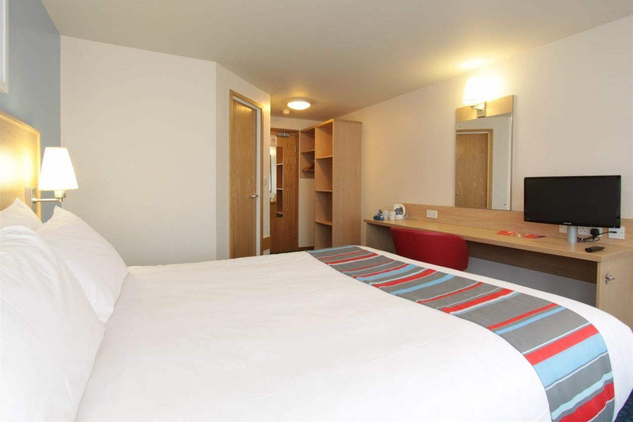 Travelodge Manchester Birch M62 Eastbound Heywood Extérieur photo